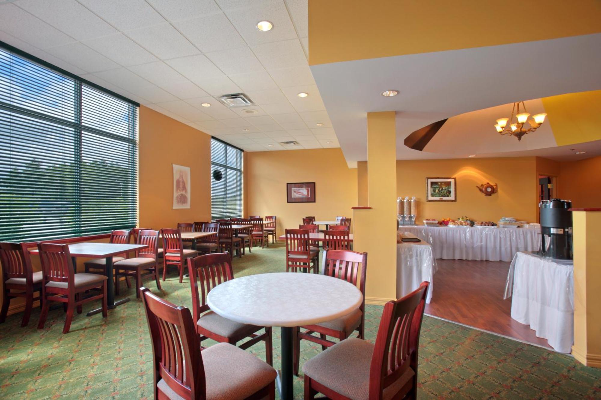 Days Inn By Wyndham Oromocto Conference Centre Ristorante foto
